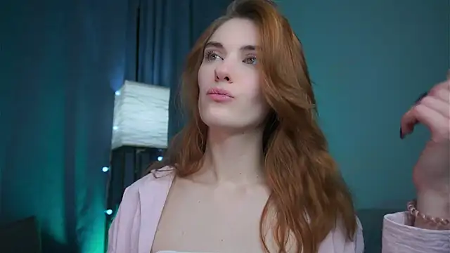 foxy cute4you online show from 12-17-25, 08:58