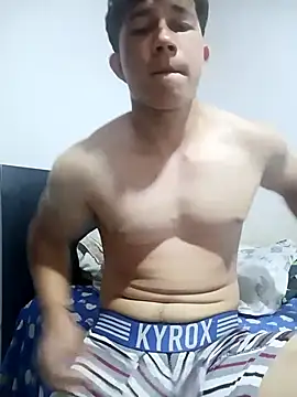 Snapshot of andrdosfn chatting on 07-25-26, 02:19 andrdosfn online show from 07-25-26, 02:19
