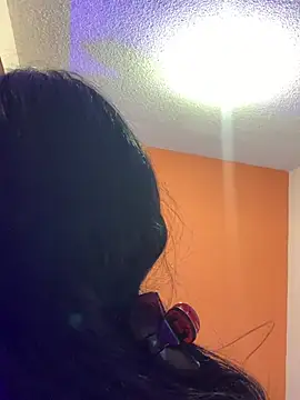 Dannii- online show from 04-04-26, 07:20