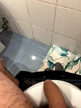 marc8876 online show from 12-15-25, 06:47