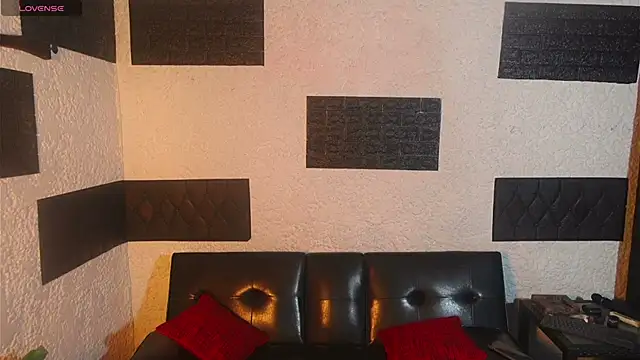 Snapshot of VitoriaCarusso chatting on 06-12-26, 12:41 VitoriaCarusso online show from 06-12-26, 12:41