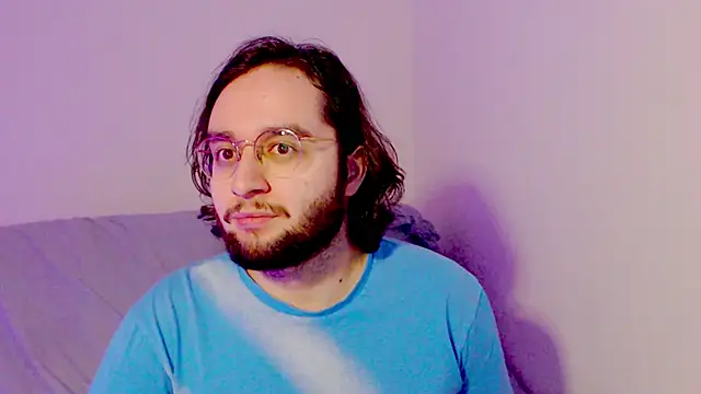 Snapshot of eren_jaeger2000 chatting on 01-09-26, 10:33 eren jaeger2000 online show from 01-09-26, 10:33