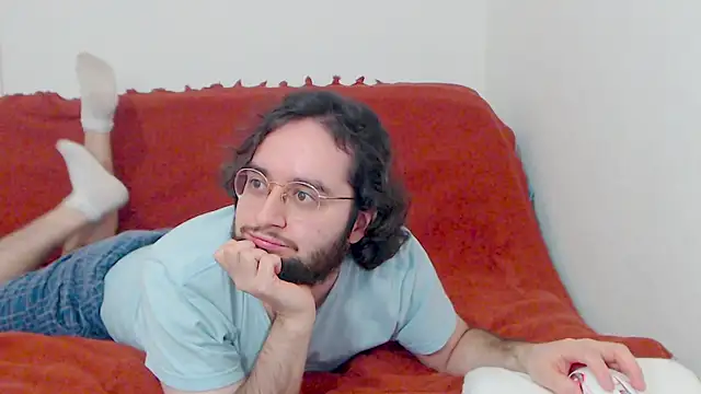 Snapshot of eren_jaeger2000 chatting on 11-20-25, 04:46 eren jaeger2000 online show from 11-20-25, 04:46