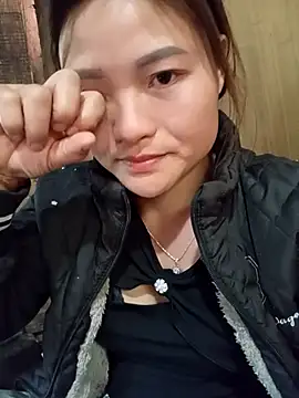 Lee-Thee online show from 11-26-25, 02:44