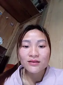 Lee-Thee online show from 11-17-25, 09:24