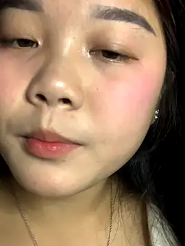 Baa-bee22 online show from 12-17-25, 05:23