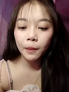 Snapshot of Baa-bee22 chatting on 04-23-26, 01:56 Baa-bee22 online show from 04-23-26, 01:56