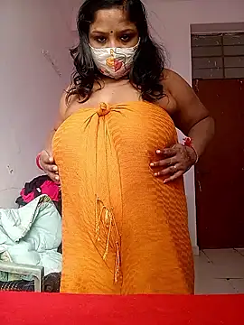 CUTE-LOVE-SWEETS online show from 01-17-26, 04:49