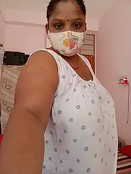 CUTE-LOVE-SWEETS online show from 05-31-26, 04:07