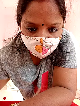 CUTE-LOVE-SWEETS online show from 01-11-26, 04:19