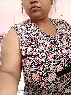 CUTE-LOVE-SWEETS online show from 02-12-26, 03:50