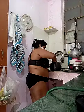 CUTE-LOVE-SWEETS online show from 04-13-26, 04:00