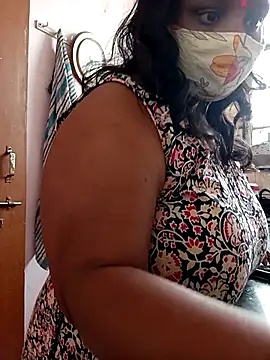 CUTE-LOVE-SWEETS online show from 04-04-26, 05:03