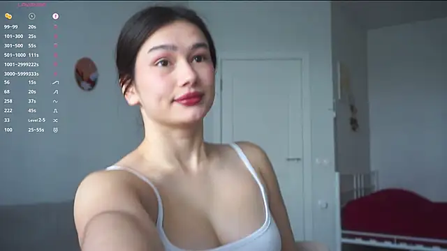Snapshot of SoftLuna chatting on 05-10-26, 05:44 SoftLuna online show from 05-10-26, 05:44