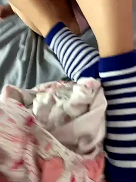 VioleeSaenz online show from 11-17-25, 06:06