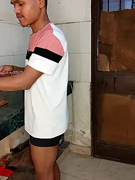 Snapshot of Zinexraj chatting on 03-01-26, 01:27 Zinexraj online show from 03-01-26, 01:27