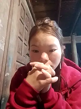 yu-zhen online show from 11-18-25, 10:24