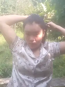 meomeo-00 online show from 11-27-25, 01:39