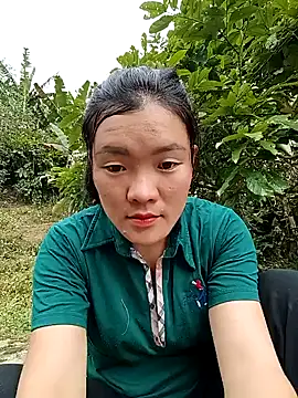 meomeo-00 online show from 12-15-25, 05:35