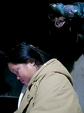 Ava-120 online show from 11-30-25, 01:01