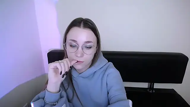 Snapshot of MillaTems_ chatting on 11-20-25, 09:54 MillaTems online show from 11-20-25, 09:54