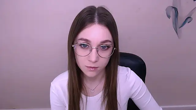 Snapshot of MillaTems_ chatting on 01-09-26, 07:37 MillaTems online show from 01-09-26, 07:37