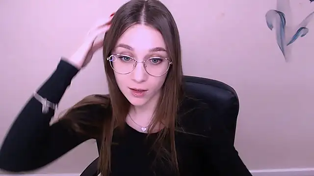 Snapshot of MillaTems_ chatting on 01-08-26, 12:00 MillaTems online show from 01-08-26, 12:00