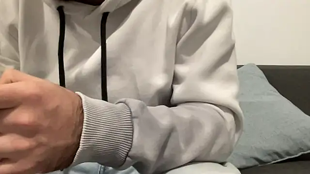 Noxial Red online show from 11-22-25, 05:34