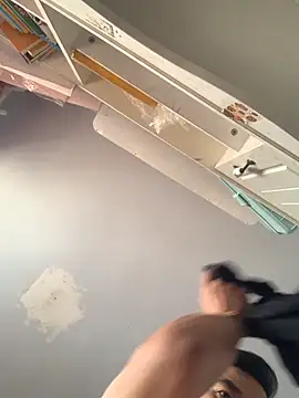 Snapshot of Mistliu chatting on 11-26-25, 01:16 Mistliu online show from 11-26-25, 01:16