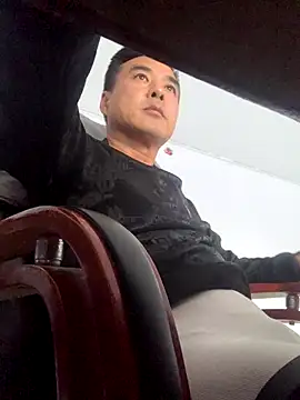 Snapshot of Mistliu chatting on 11-25-25, 07:08 Mistliu online show from 11-25-25, 07:08