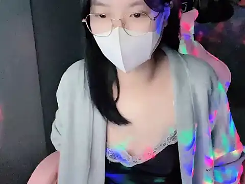 Hellen2999 online show from 11-18-25, 05:22