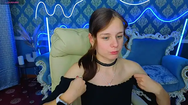 KarolinaSky online show from 11-18-25, 06:39