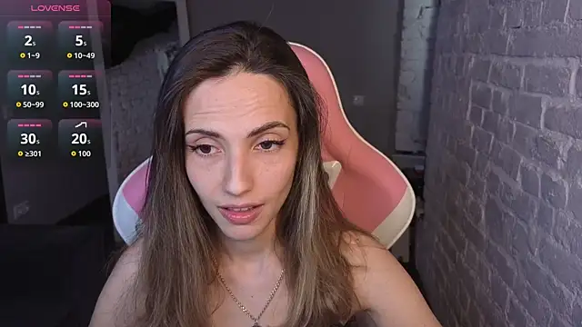 amelia meili online show from 06-15-26, 01:33