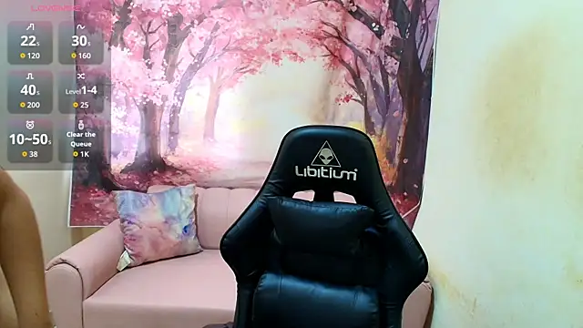 Emma latinasexy18 online show from 11-28-25, 06:30