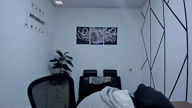 James Adams 01 online show from 12-04-25, 12:37