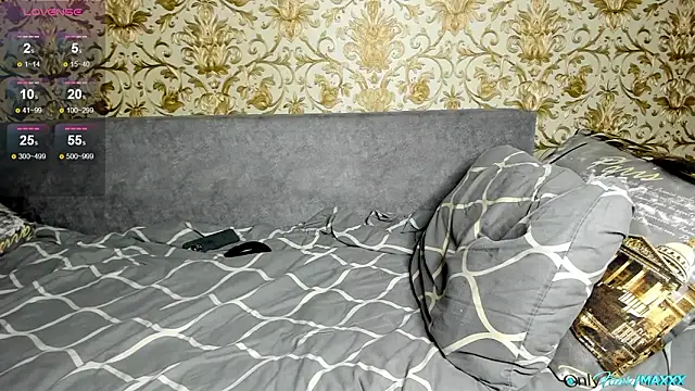 Maxhornyblondieman online show from 02-24-26, 08:21