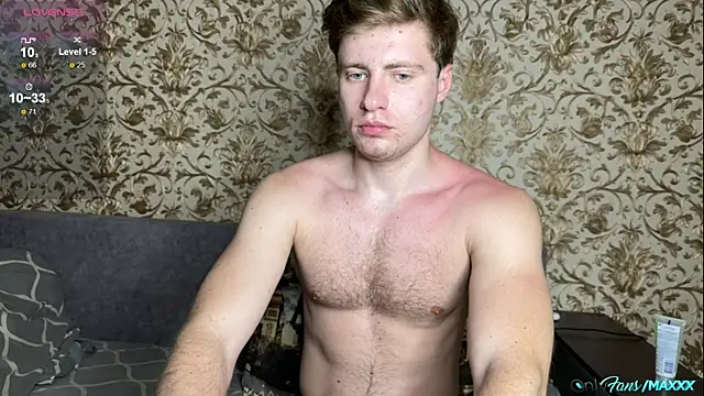 Maxhornyblondieman online show from 05-20-26, 05:43