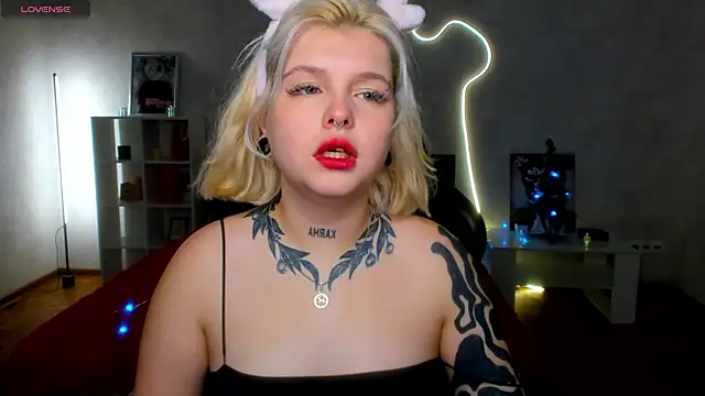 shadow  purrr online show from 12-21-25, 01:19