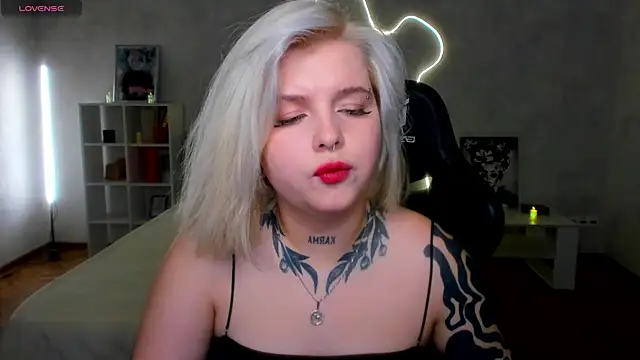 shadow  purrr online show from 12-19-25, 12:58