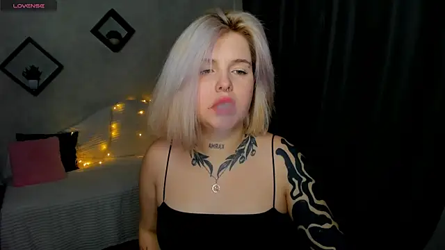 shadow  purrr online show from 12-04-25, 01:26