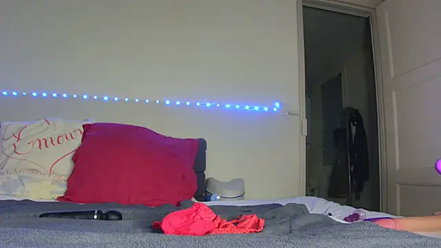 Tini squirt online show from 11-26-25, 09:37