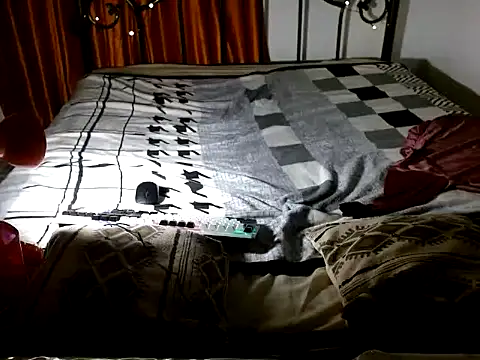 raveena hot online show from 01-15-26, 04:32