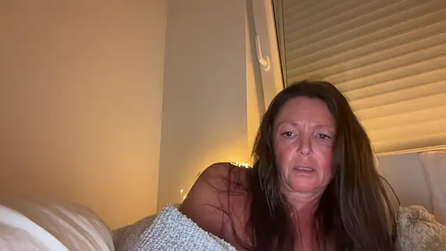 AnnaSophiaX online show from 12-03-25, 07:46