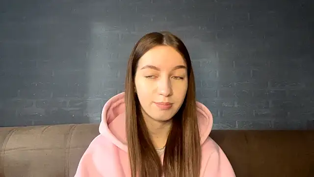 CindaWinn online show from 11-18-25, 08:17