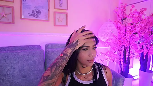 MeganLowell online show from 02-21-26, 07:05