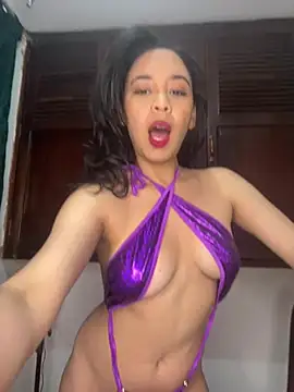 Esmerald 1111 online show from 04-06-26, 01:45