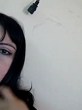 Snapshot of braidqueen00 chatting on 12-18-25, 03:05 braidqueen00 online show from 12-18-25, 03:05