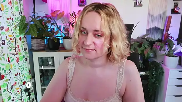 xzoeyryanx online show from 06-14-26, 04:30