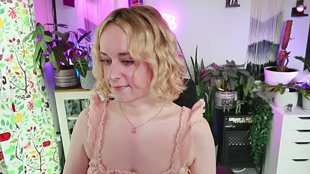 Snapshot of xzoeyryanx chatting on 05-02-26, 05:51 xzoeyryanx online show from 05-02-26, 05:51