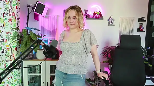 xzoeyryanx online show from 07-12-26, 04:30